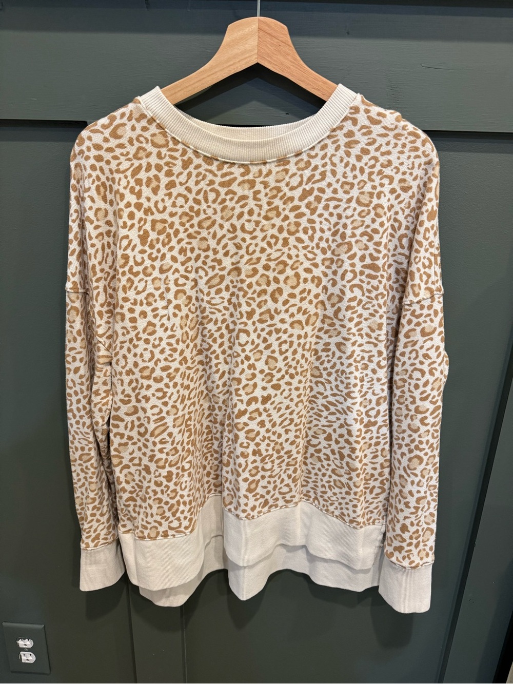 Neutral Leopard Print Pullover Sweatshirt - Cream & Light Brown
